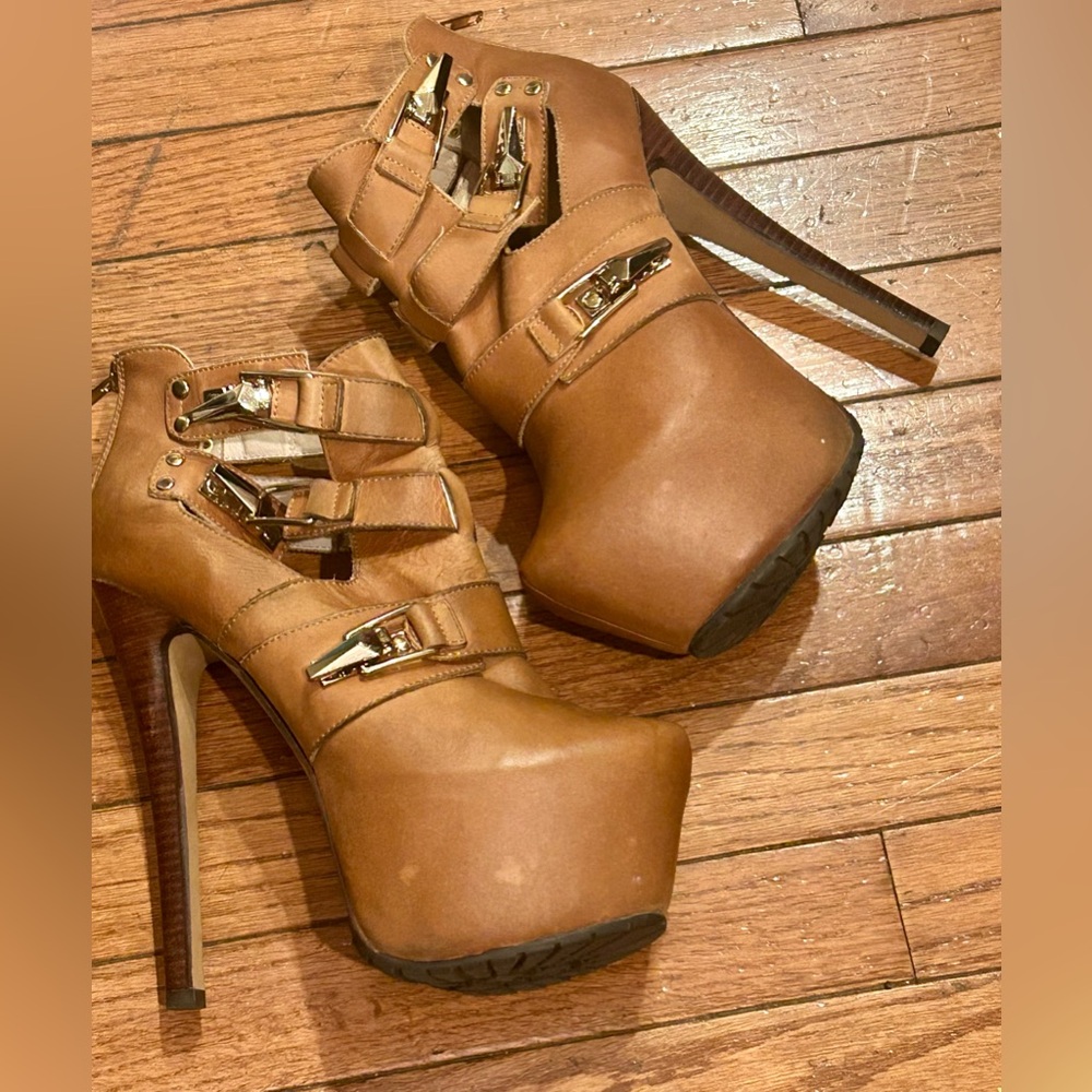 Zigi Girl Tan/Gold 6.5"High Heel 2.5"Platform Black Sole Ankle Boots Size 8